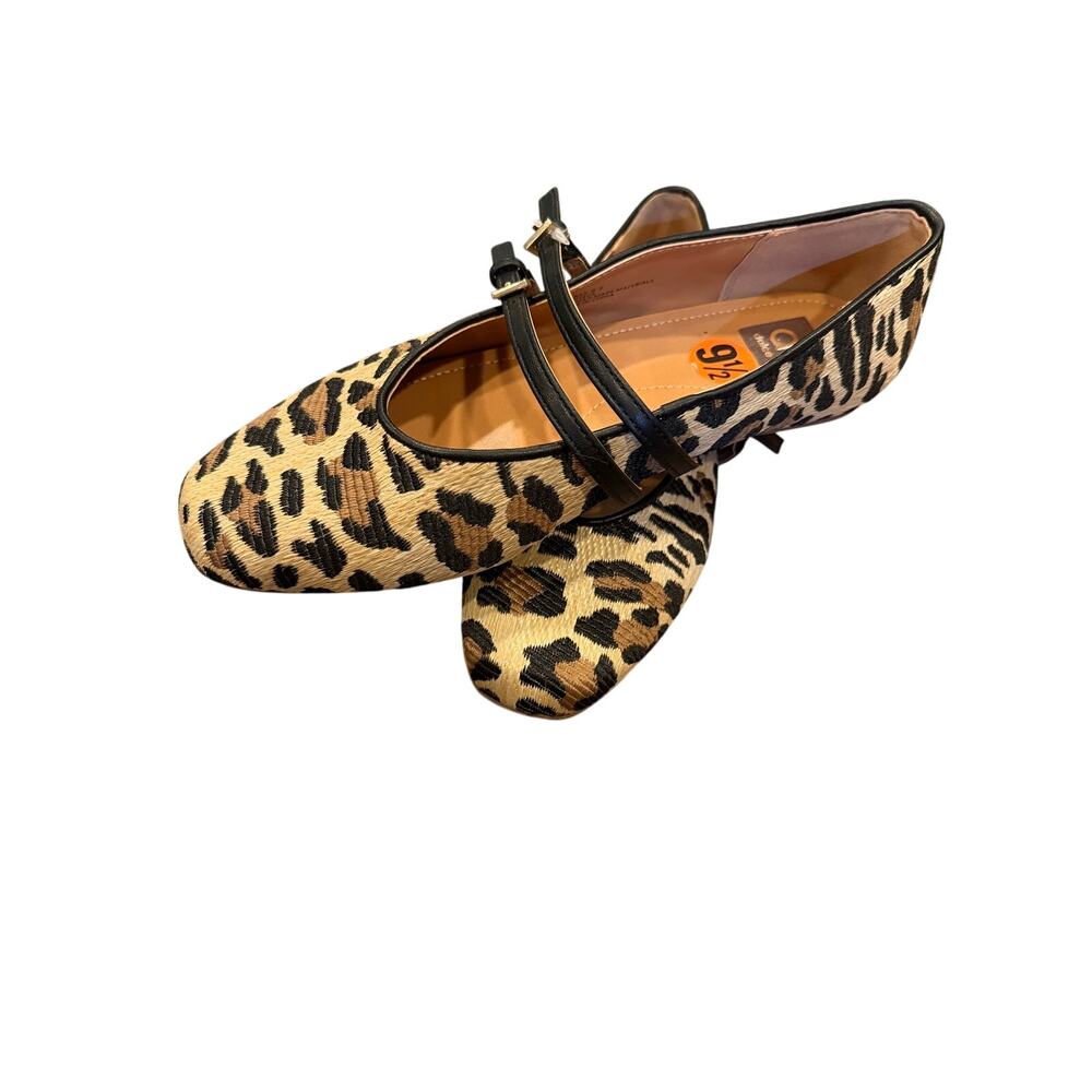 Dolce Vita Leopard Print Mary Jane Flats with Black Straps - Picture 3 of 4
